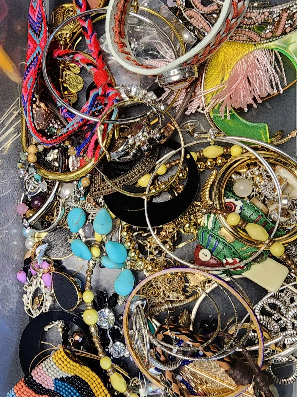 1lb Mixed Fashion Jewlery Lot For Crafting May Or May Not Have Matches